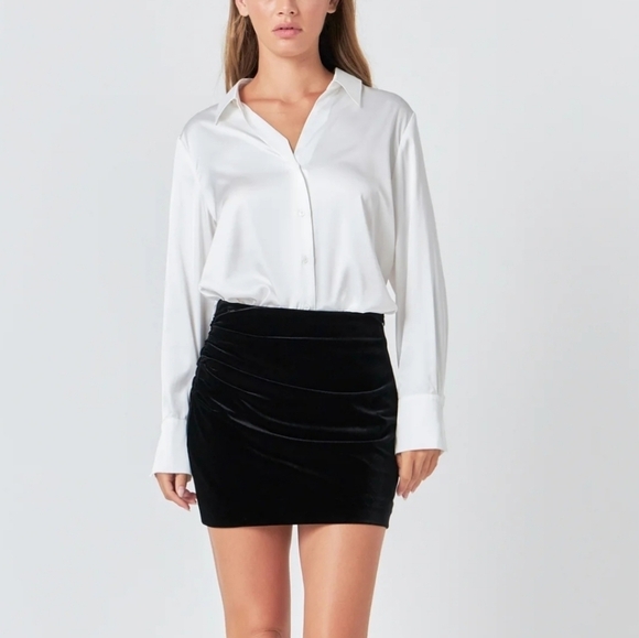 Endless Rose Velvet Black Rouched Skirt Size Large NWT - Picture 8 of 8